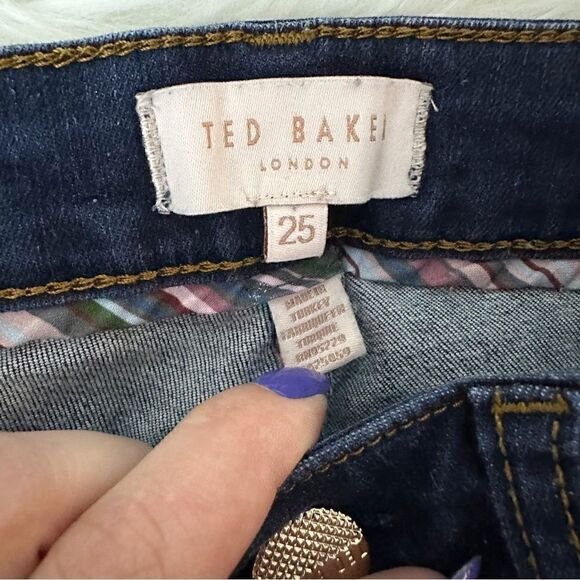 ᴇᴜᴄ ᴛᴇᴅ ʙᴀᴋᴇʀ ᴄʀᴏᴘᴘᴇᴅ ᴍɪᴅ-ʀɪꜱᴇ ᴅᴇɴɪᴍ - Picture 13 of 16